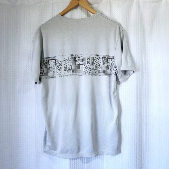 Quicksilver T-shirt in Memory of Eddie Aikau 2011-2012 Jersey Type Fabric Grey - Picture 2 of 6